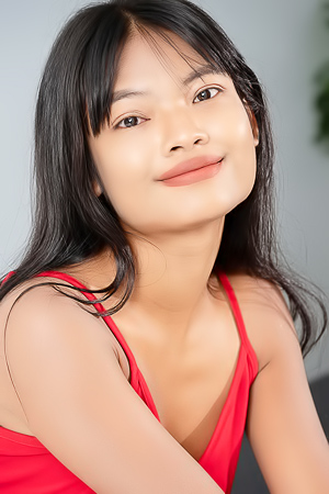 Lilly Narak Smiling Flirtatiously As She Invites You To Admire Her Lovely Body