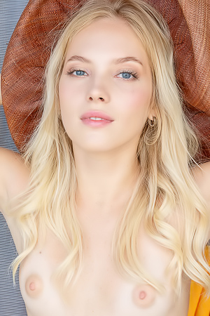 Bella Spark Taking Advantage Of The Secluded Spot To Bare Her Perfect Body To The Gentle Breeze