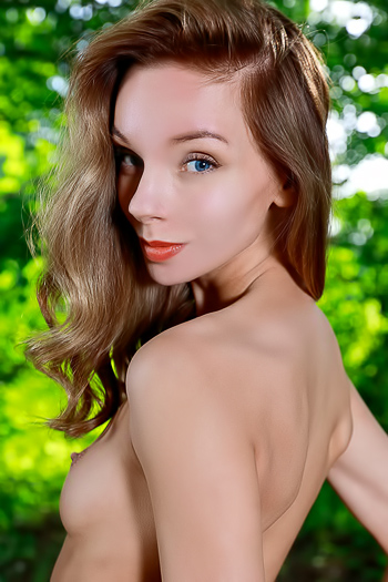 Josephine Jane In A Satin Wrap, Barefoot In The Forest, Spread Legs On A Blanket With A Striptease Display